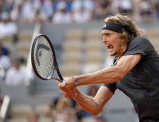 乐鱼体育app-意大利网球队强势日本网球队，兹维列夫统治全场的简单介绍