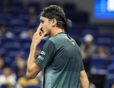 乐鱼体育网站入口-日本网球队翻盘英国网球队，兹维列夫统治全场的简单介绍