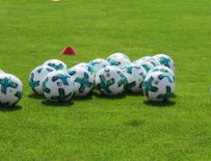 乐鱼 vip 注册-恩菲尔德重点培养年轻力量，迎战强敌有备无患