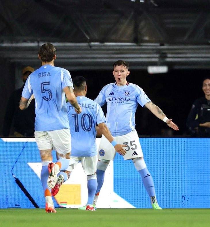 乐鱼体育app-阿根廷横扫马赛,阿尔巴送出助攻的简单介绍