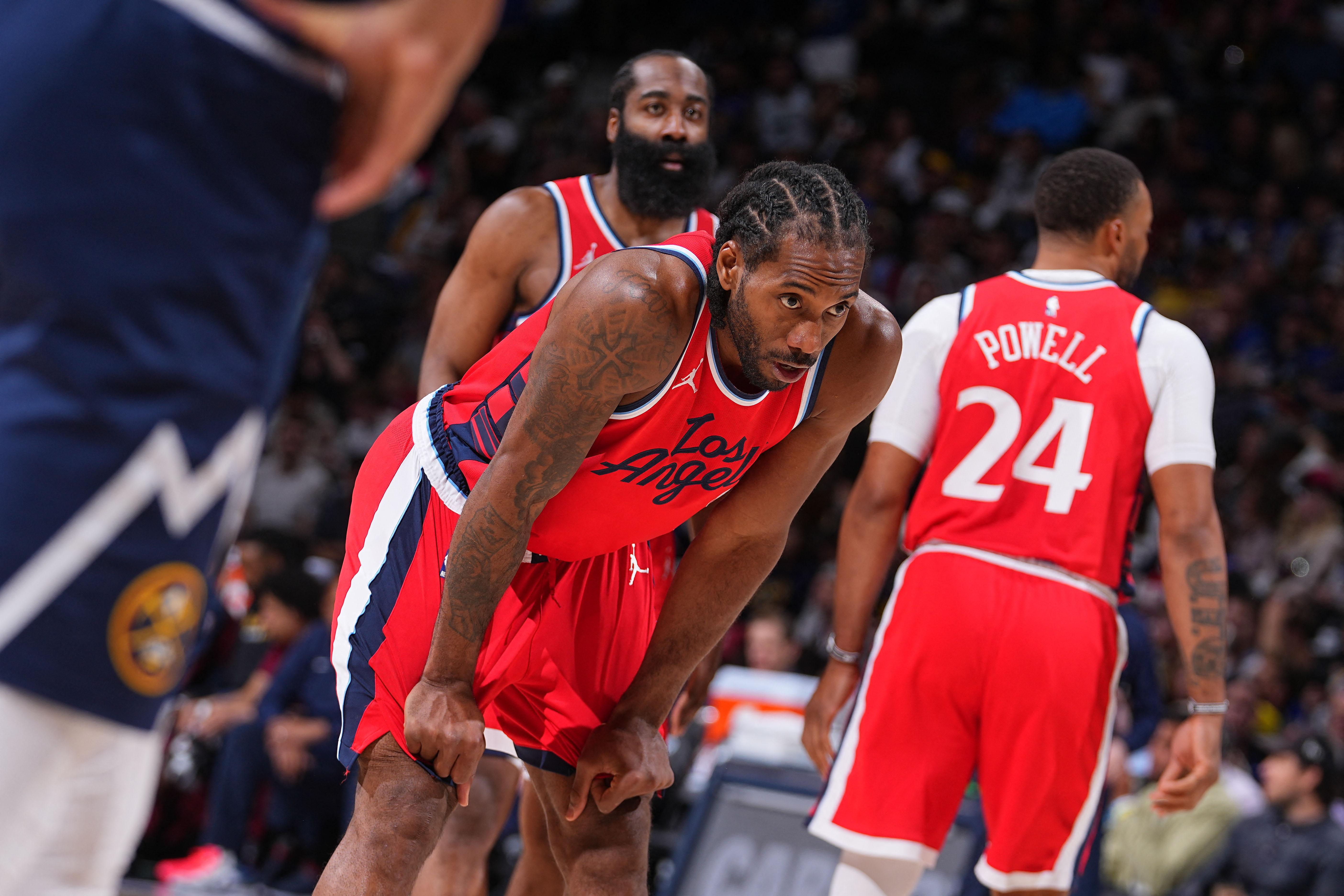 乐鱼体育网站入口-包含公牛逆转快船,德罗赞统治全场的词条